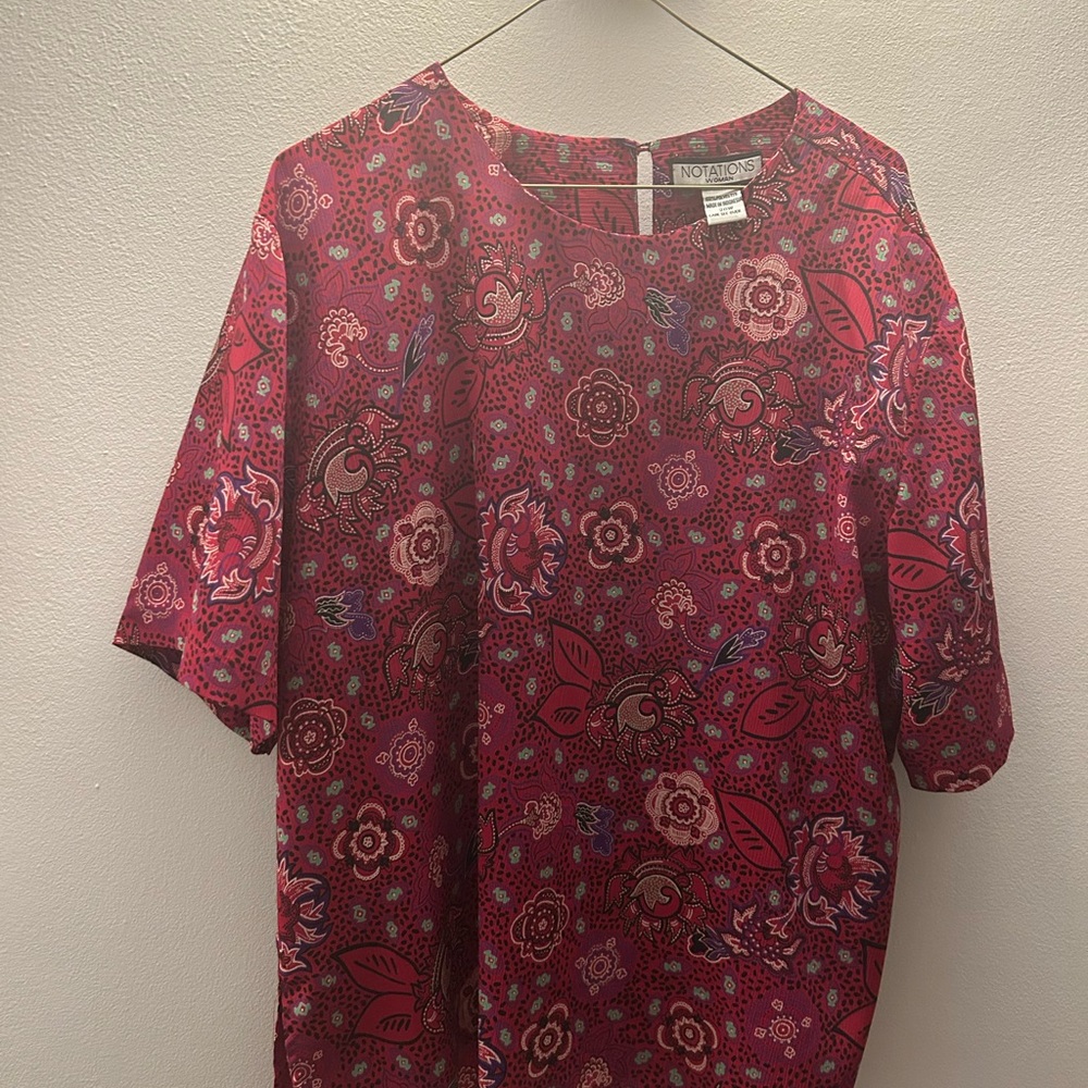 Cool patterned blouse!